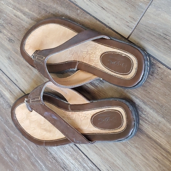 B.O.C Born Leather Thong Flip Flop Sandals Flats shoes sz 7 - Picture 11 of 12